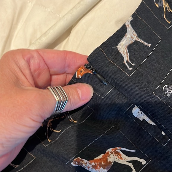 Tori Richard’s size M 100% silk dress with dogs - Picture 4 of 13